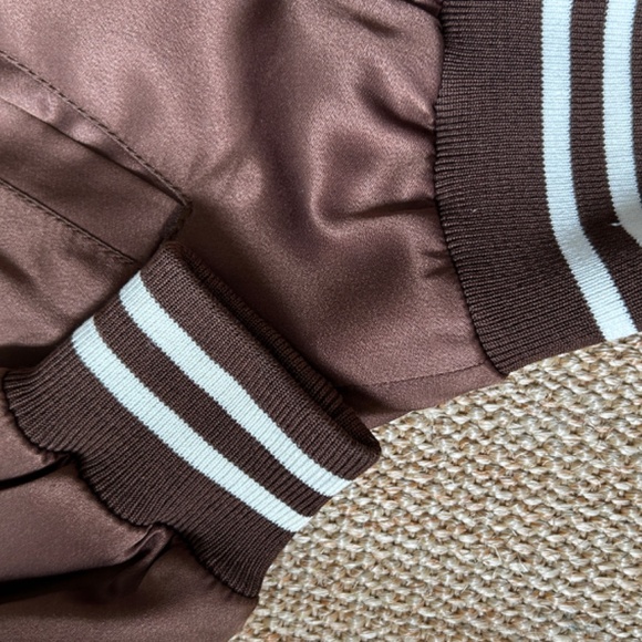 PRISTINE CONDITION LOUIS VUITTON SILK JACKET - Picture 3 of 4